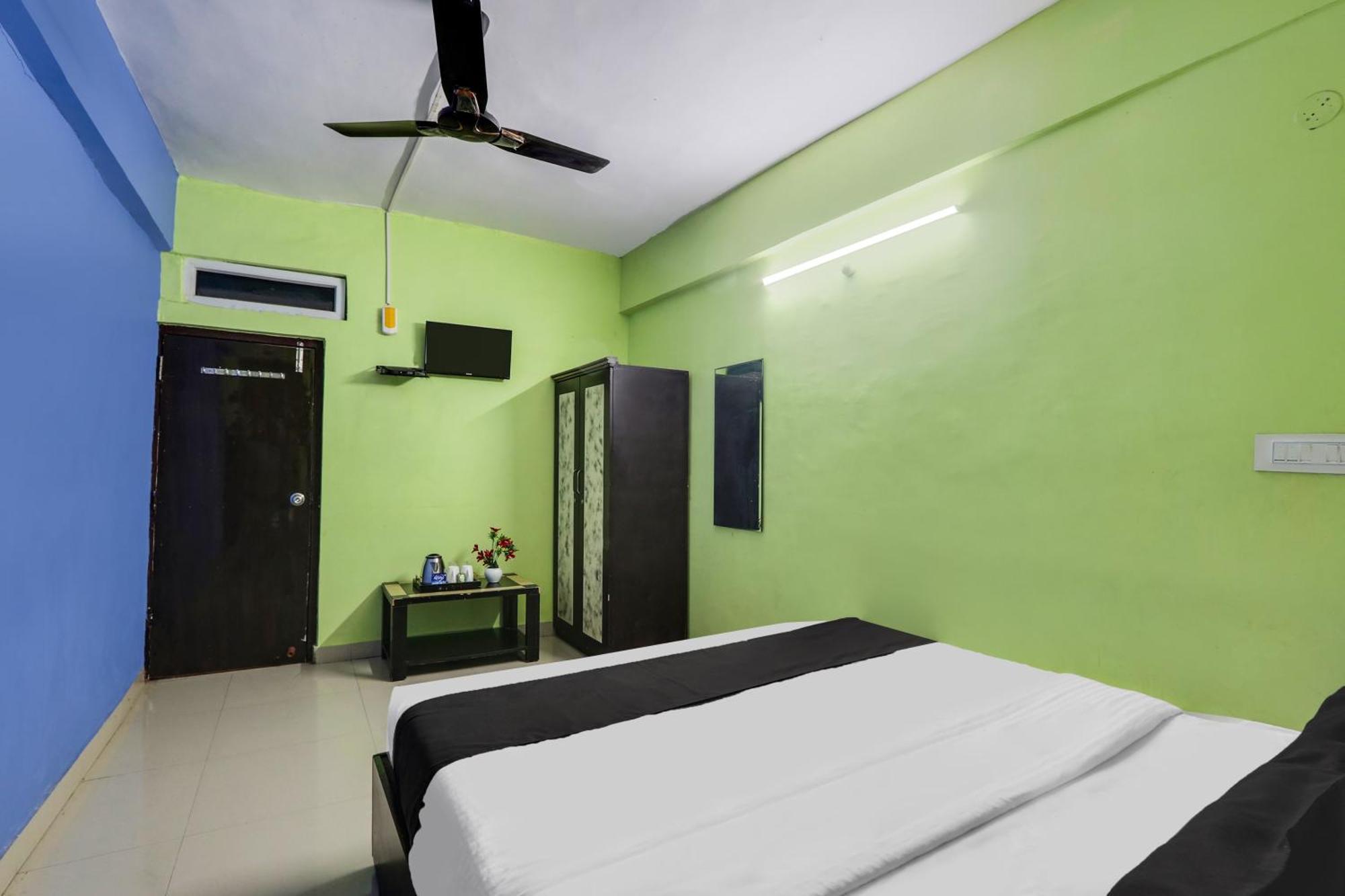 Hotel O Grand Hotel And Lodge Sangareddy Экстерьер фото