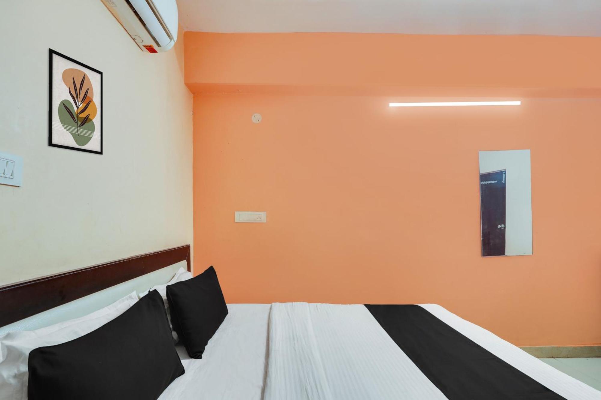 Hotel O Grand Hotel And Lodge Sangareddy Экстерьер фото